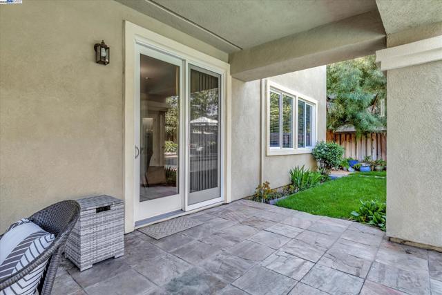 1517 Rampart Way, Brentwood CA: https://media.crmls.org/mediaz/89bbea60-c356-4fd1-bf00-159d0c26ca47.jpg