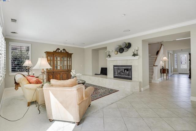 Image 13 of 58 For 2597 Ancona Cir
