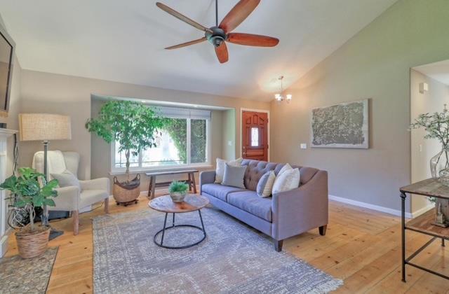 18240 Ransen Court, Morgan Hill CA: https://media.crmls.org/mediaz/89be061c-5231-44a1-bc6e-283243567d41.jpg