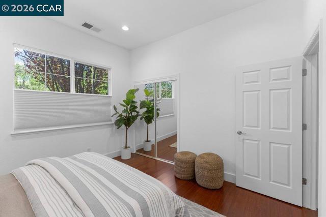 Image 31 of 52 For 172 Sugarloaf Ct