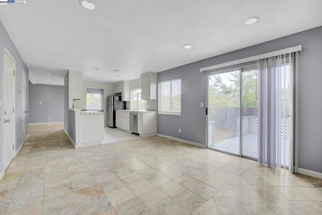 1618 Putnam St, Antioch CA: https://media.crmls.org/mediaz/89c1cc9f-f32a-46f5-817e-8831c7558083.jpg