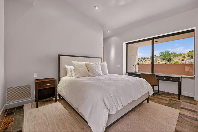 9 Rockcrest, Rancho Mirage CA: https://media.crmls.org/mediaz/89c22ea8-1924-4275-8664-9a723d2e5726.jpg