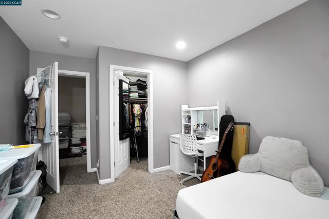 115 Montevino Ct, Oakley CA: https://media.crmls.org/mediaz/89c26845-c040-40ac-a2bf-32f4e25216a4.jpg