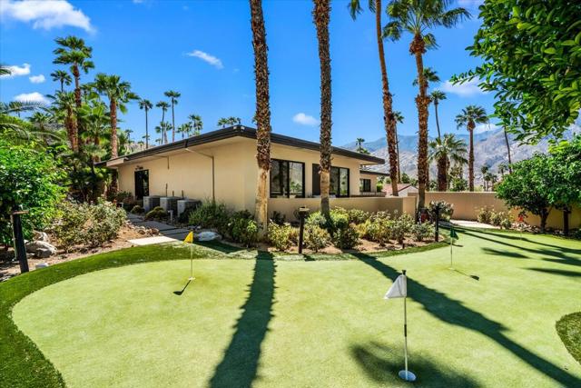 1695 Dunham Road, Palm Springs CA: https://media.crmls.org/mediaz/89c3af84-490b-4fc1-89b1-5f4d584c2256.jpg