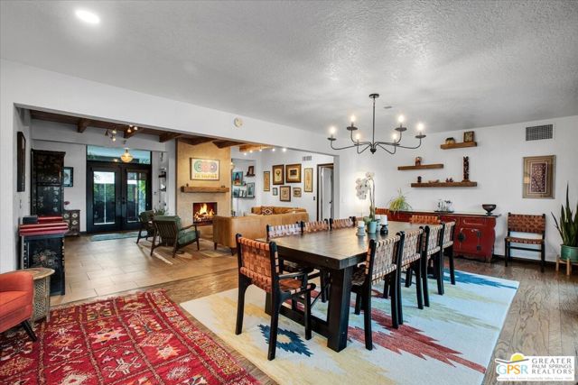 45864 Shadow Mountain Drive, Palm Desert CA: https://media.crmls.org/mediaz/89c56267-648e-4c9d-9702-5a9828150e7a.jpg