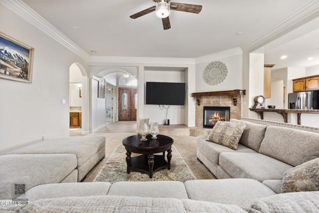 Detail Gallery Image 12 of 38 For 9905 Lightner Way, Bakersfield,  CA 93311 - 3 Beds | 2/1 Baths