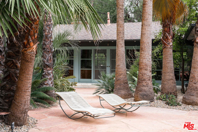 4078 Mandeville Canyon Rd. Road, Los Angeles CA: https://media.crmls.org/mediaz/89c682b8-16c0-4f37-b877-86eb3d0ff0e7.jpg