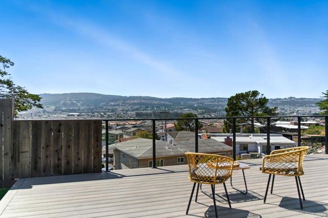553 Diamond Avenue, South San Francisco CA: https://media.crmls.org/mediaz/89c6a86a-b9a5-4a10-851d-936d9c13d5fe.jpg