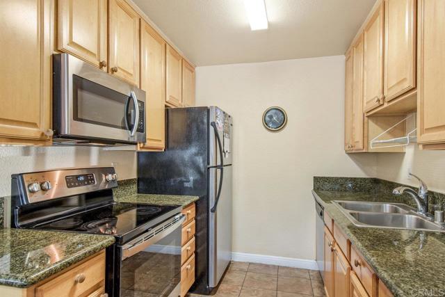 Detail Gallery Image 5 of 13 For 390 N 1st St #23,  El Cajon,  CA 92021 - 2 Beds | 2 Baths