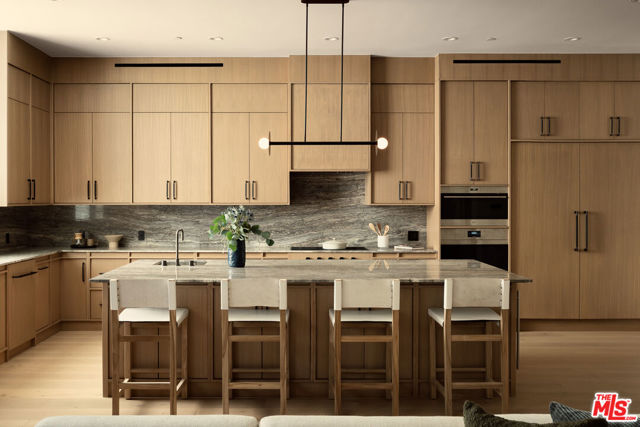 6671 Colgate Avenue, Los Angeles CA: https://media.crmls.org/mediaz/89c82ea3-8c4d-42c5-88f3-a0bc55f2ee47.jpg