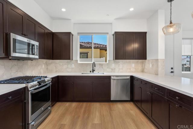 Detail Gallery Image 1 of 15 For 1211 Stonemark Place Adu,  Vista,  CA 92081 - 2 Beds | 1 Baths