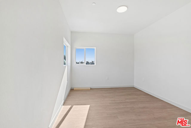 Image 11 of 29 For 2523 Orange Drive