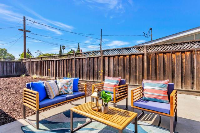 761 Lakeknoll Drive, Sunnyvale CA: https://media.crmls.org/mediaz/89c8f2ab-726b-48a7-866d-a327f1b816d4.jpg