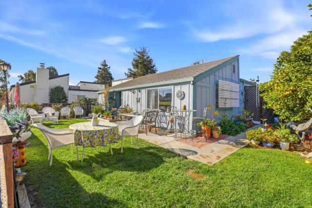 304 Ridgemark Drive, Hollister CA: https://media.crmls.org/mediaz/89c9fade-c3ba-415b-86a4-3c7a5868c19c.jpg