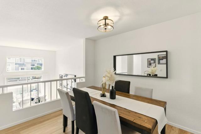830 Portwalk Place, Redwood City CA: https://media.crmls.org/mediaz/89ca46bb-67cd-4ae8-83e2-2a173c50ef07.jpg