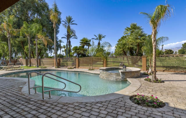 79100 Montego Bay Drive, Bermuda Dunes CA: https://media.crmls.org/mediaz/89ca5198-0039-4d33-b6ae-dd153f5c8327.jpg