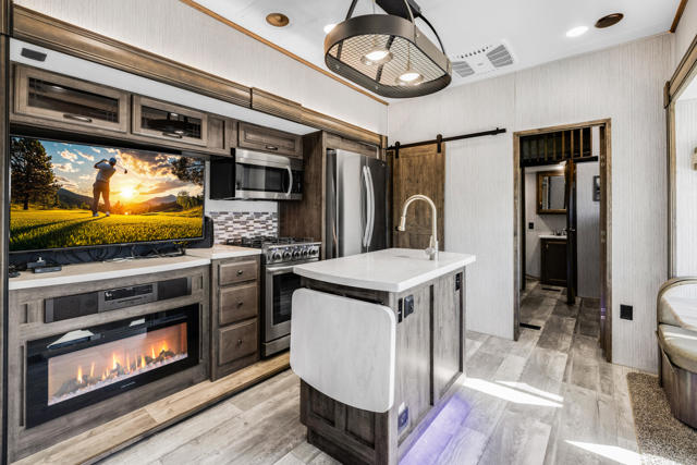 69411 R Ramon Rd #98, Cathedral City CA: https://media.crmls.org/mediaz/89cb34a4-36bd-4711-905f-a634ead16113.jpg