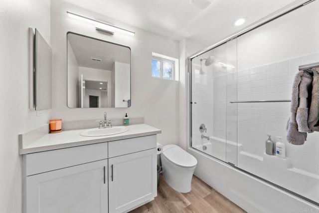 Image 26 of 42 For 747 Anastasia Court