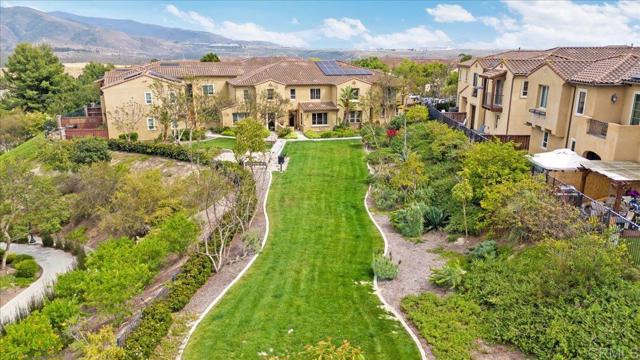 Detail Gallery Image 44 of 46 For 2208 Pasadena Ct #11,  Chula Vista,  CA 91915 - 3 Beds | 3 Baths