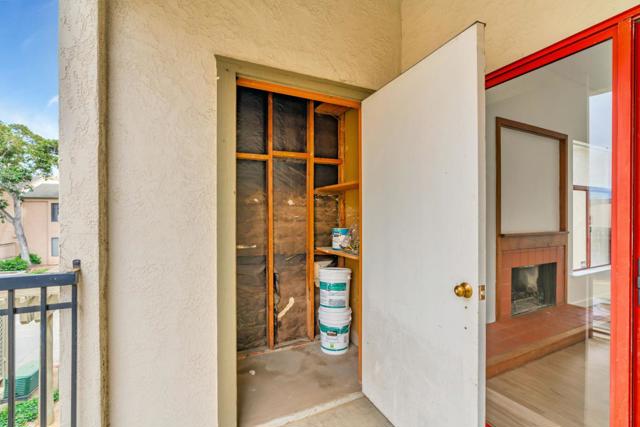 2416 N Main Street, Salinas CA: https://media.crmls.org/mediaz/89cbbde0-a520-401a-9ae6-d50e4af4d25e.jpg