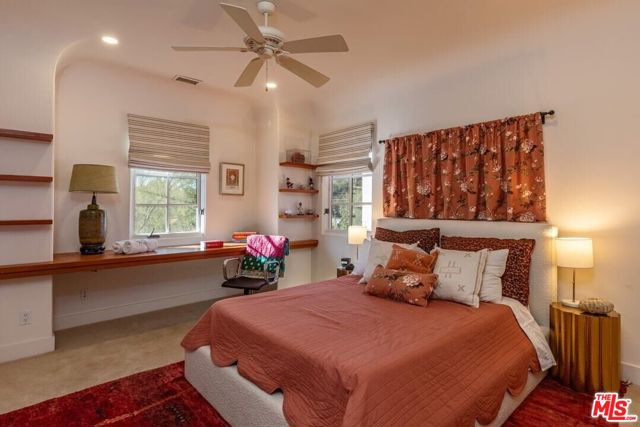 202 Canada Street, Ojai CA: https://media.crmls.org/mediaz/89cd0d24-7c4c-4d30-886d-0f05bf4a50b2.jpg