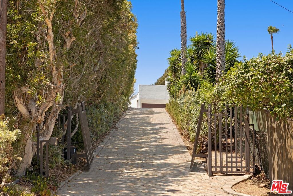 MLS #26860991 image #32