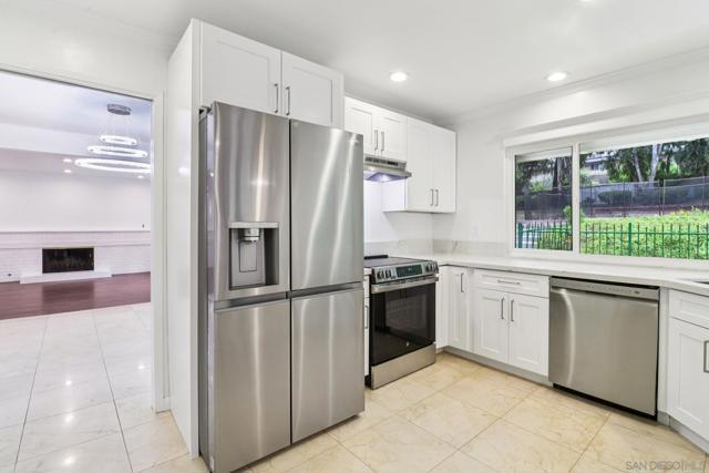 13080 Camino Del Valle, Poway CA: https://media.crmls.org/mediaz/89cf564b-80db-456a-9762-9e4069520aa1.jpg