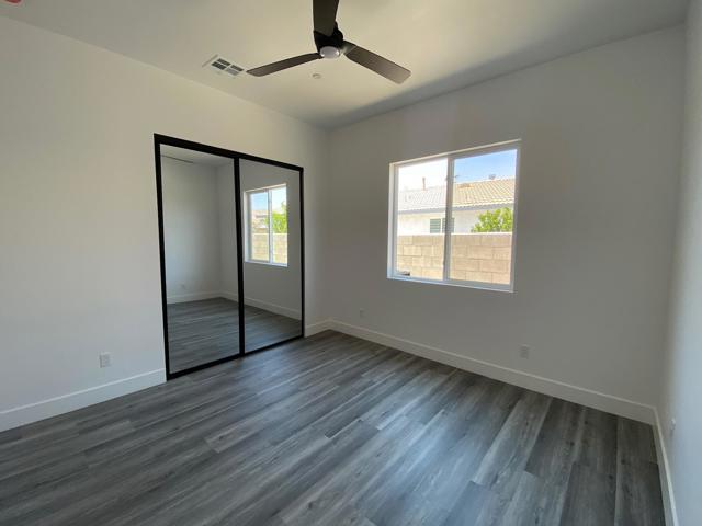 15483 Avenida Atezada, Desert Hot Springs CA: https://media.crmls.org/mediaz/89cfbdce-18be-4717-be88-3416e0170f0a.jpg