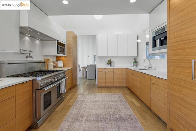 8715 Don Carol Drive, El Cerrito CA: https://media.crmls.org/mediaz/89d09964-2241-4e7a-a7c7-f19a771cde09.jpg