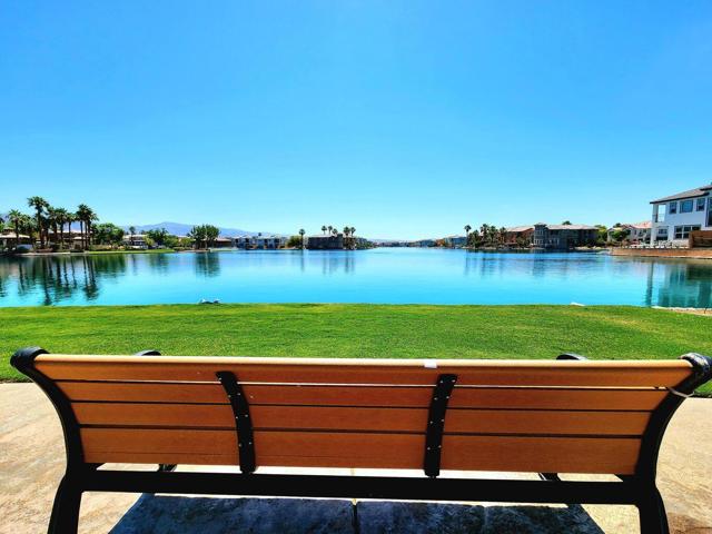 42798 Incantata Place, Indio CA: https://media.crmls.org/mediaz/89d0b53d-e1d8-4d74-b519-a00c0b92bee0.jpg