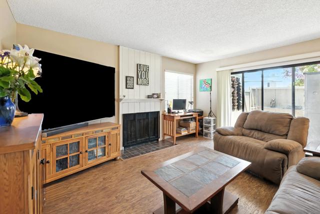 450 W W Vermont Ave, Escondido CA: https://media.crmls.org/mediaz/89d0bf41-1338-49b1-b05c-86242b44fac6.jpg