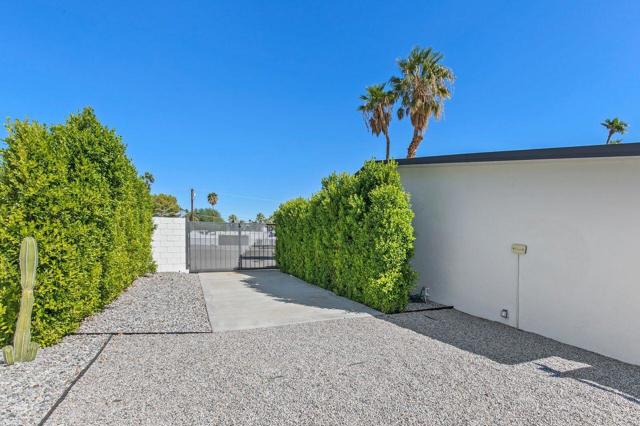 411 E Racquet Club Road, Palm Springs, CA 92262