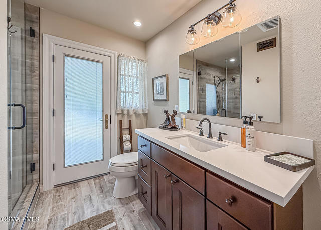 1832 Calle Salto, Thousand Oaks CA: https://media.crmls.org/mediaz/89d29065-0775-4e1f-a46b-49d43a909c63.jpg