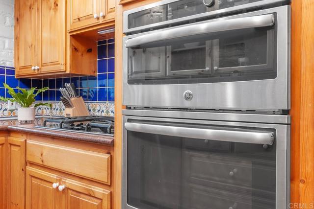 2873 Verda Avenue, Escondido CA: https://media.crmls.org/mediaz/89d2bd85-14c3-4d96-a24e-97dcdec99933.jpg