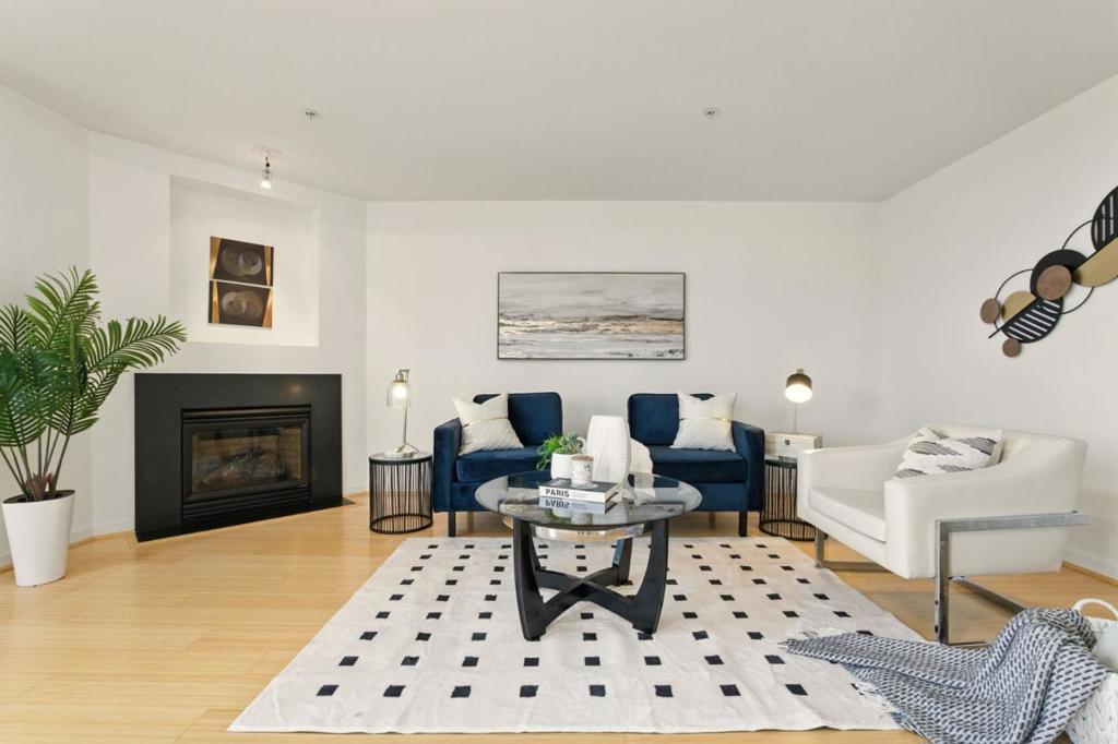 3208 Pierce Street #406