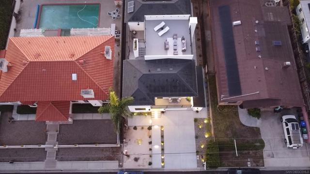 1826 Galveston St, San Diego CA: https://media.crmls.org/mediaz/89d5c529-824f-4ce0-b752-8caf45b2d699.jpg