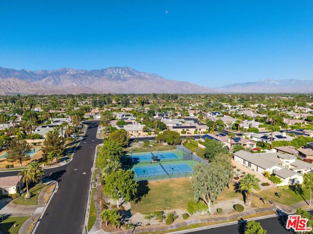8 Dickens Court, Rancho Mirage, CA 92270