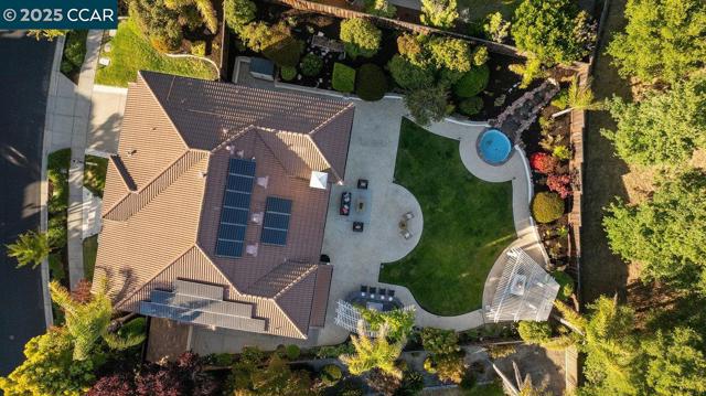 9662 Velvet Leaf Cir, San Ramon CA: https://media.crmls.org/mediaz/89d77720-3f35-46c7-80dc-d0f3e2661416.jpg