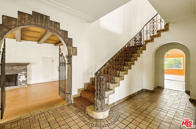 416 Marguerita Avenue photo 7