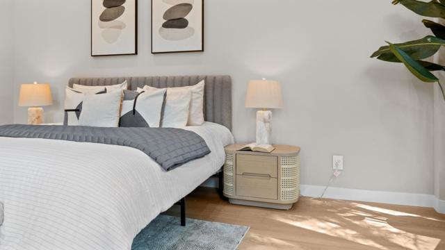 90 Crescent Drive, Palo Alto CA: https://media.crmls.org/mediaz/89d81bb8-fb50-4378-957f-c0a5327a7c4d.jpg