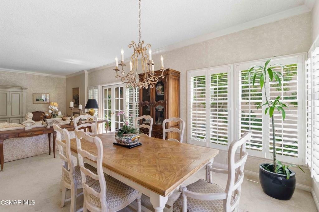 https://media.crmls.org/mediaz/89d84413-0dd9-48db-aeb5-85a8e4a45f20.jpg?preset=X-Large