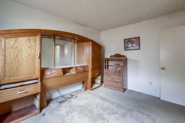 8816 Pagoda Way, San Diego CA: https://media.crmls.org/mediaz/89d8ebd7-1eb1-4b59-8f45-917924f5ab4b.jpg
