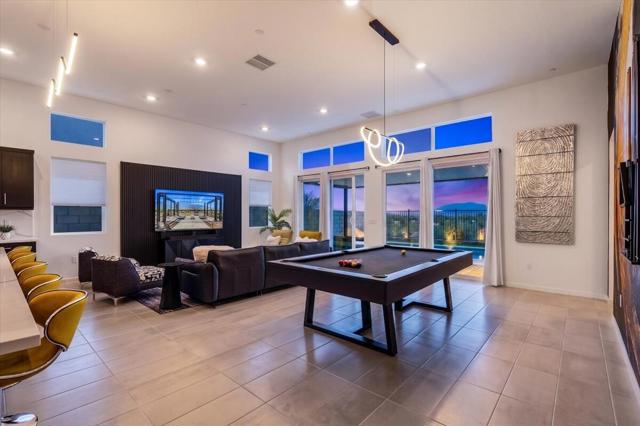 211 Mustang Lane, Palm Springs, CA 92262