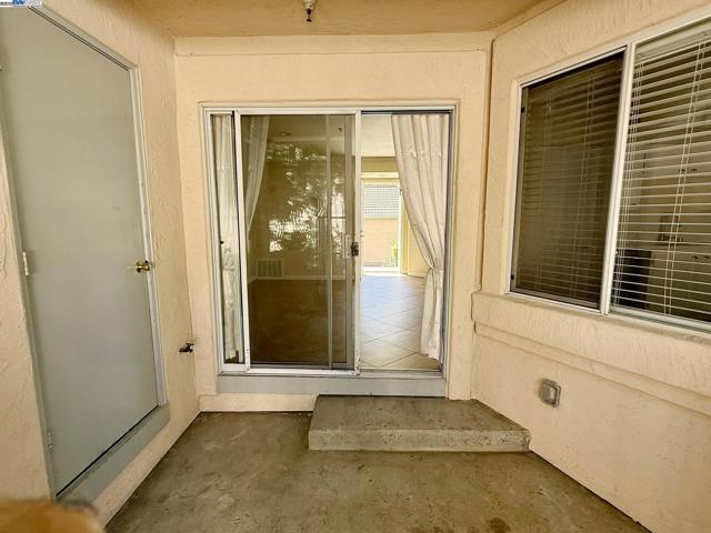 342 Chris Cmn, Livermore CA: https://media.crmls.org/mediaz/89d9c348-fd84-4150-a9b8-abb2e12d1901.jpg
