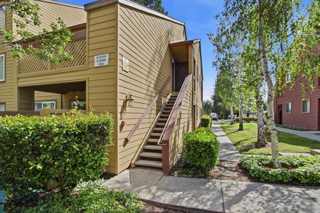 738 Teatree Court