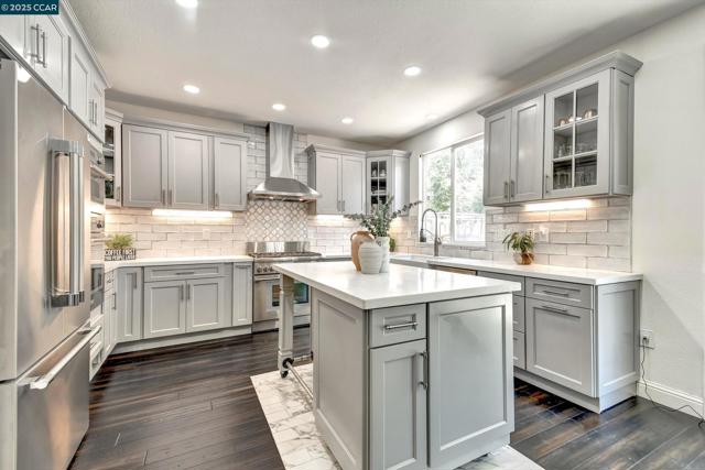 1033 LANTERN BAY, Hercules CA: https://media.crmls.org/mediaz/89da794e-7df4-4bae-8f26-5878b3dd3062.jpg