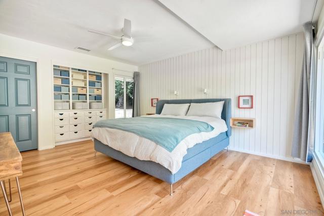 11668 Altoona Dr, El Cajon CA: https://media.crmls.org/mediaz/89da8156-8575-48bb-b3c5-1dd7e7c60610.jpg