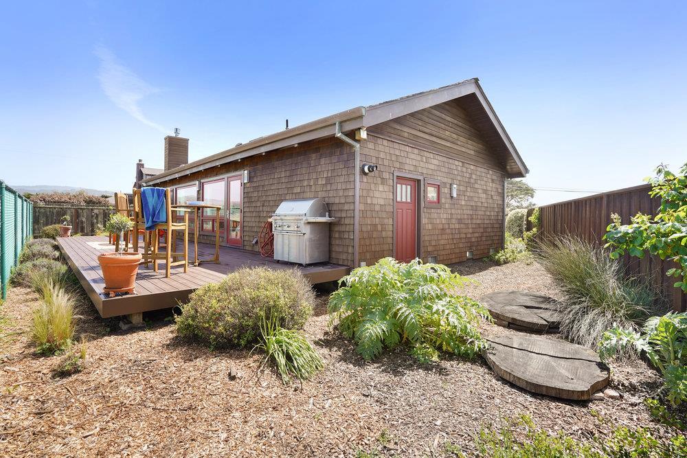 137 Kelly Avenue, Half Moon Bay CA: https://media.crmls.org/mediaz/89daba0d-4312-4235-94e4-ba9cc7c39e1b