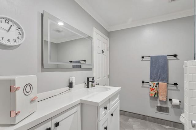 14205 Sycamore Avenue, San Martin CA: https://media.crmls.org/mediaz/89dd4443-eb98-4b49-8269-96cb17709ecc.jpg