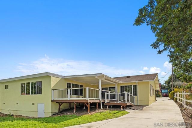 10620 Garden Way, Spring Valley CA: https://media.crmls.org/mediaz/89dd4dbf-e40e-4586-bc67-bd7f8d17acfc.jpg